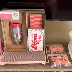 Mother's Day Gift Set - Pink "Best Mom Ever" Tumbler & Notepad